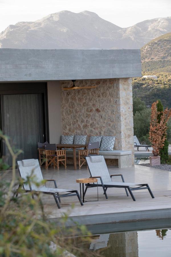 Blooms Of Sivota Bay - Luxury Villas With Private Heated Pool Exterior foto