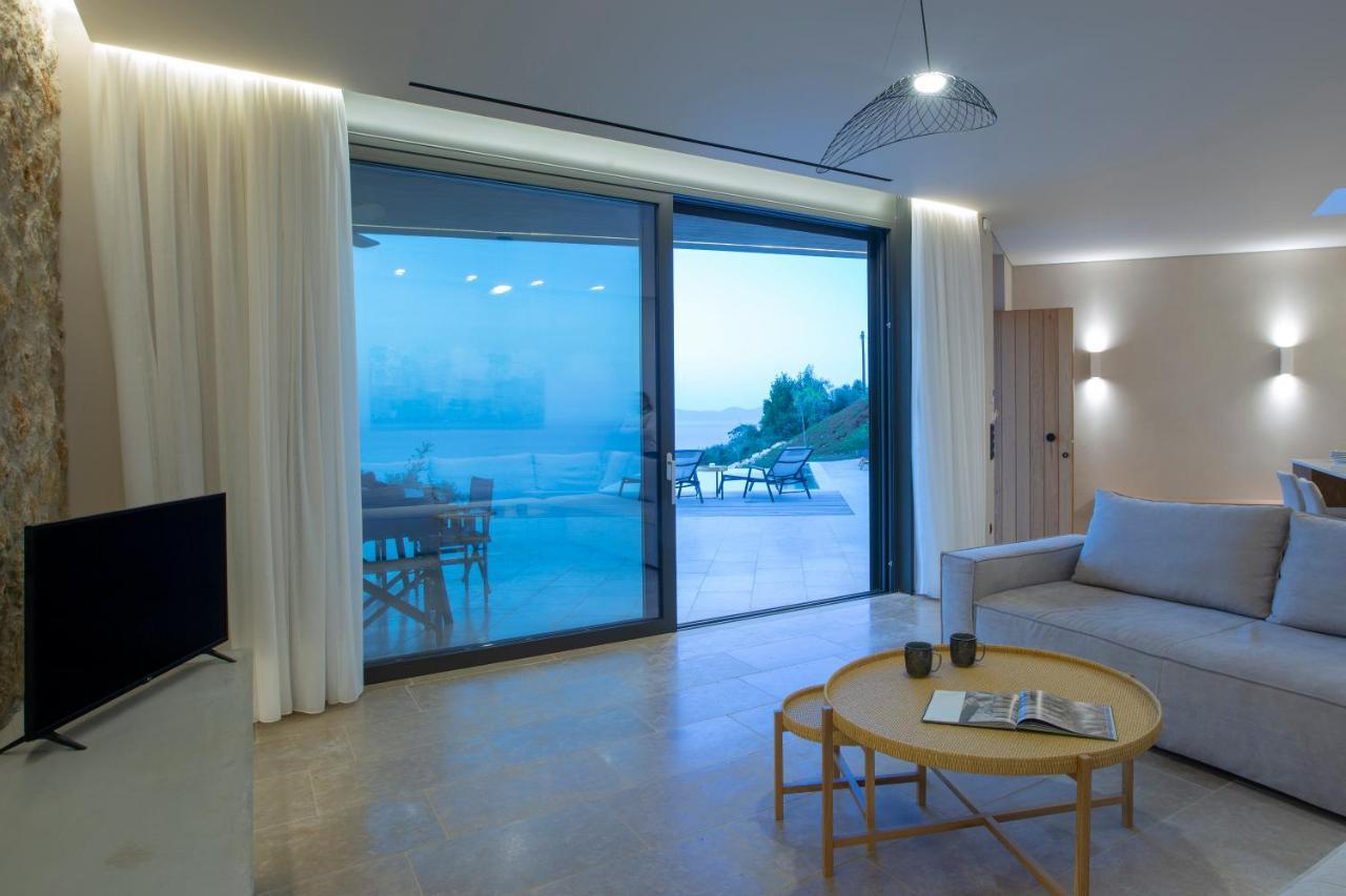 Blooms Of Sivota Bay - Luxury Villas With Private Heated Pool Exterior foto